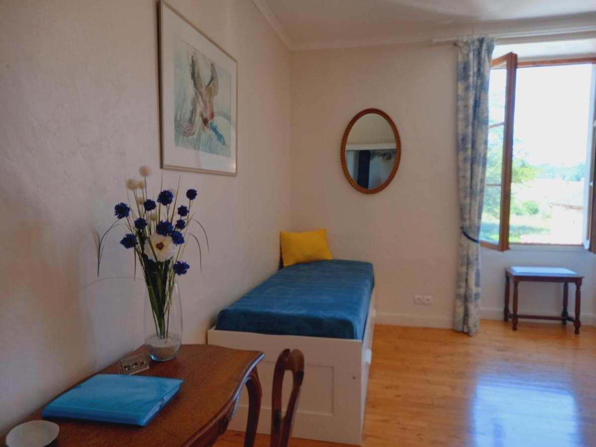 Au Pays De Jacquou : Chambre D'Hotes Et Table D'Hotes Fossemagne 외부 사진