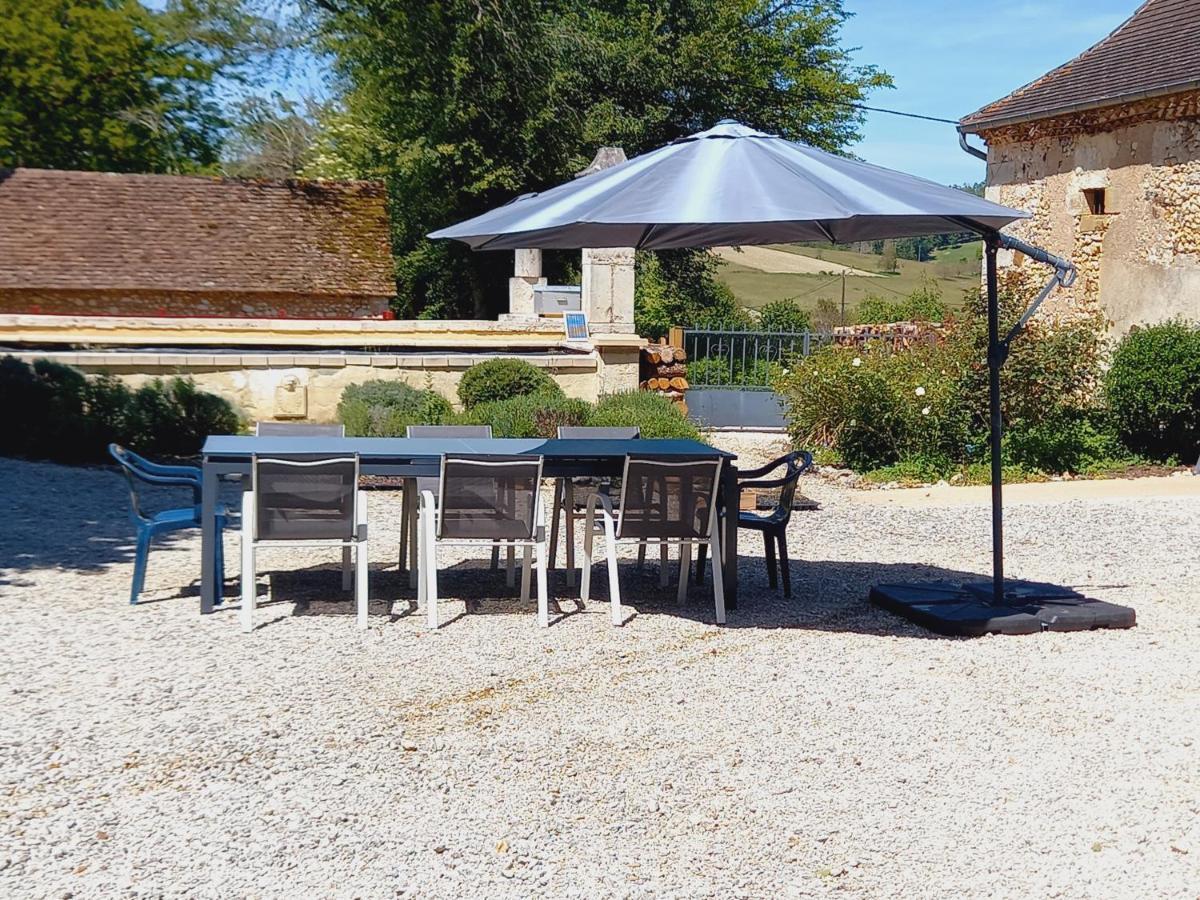 Au Pays De Jacquou : Chambre D'Hotes Et Table D'Hotes Fossemagne 외부 사진